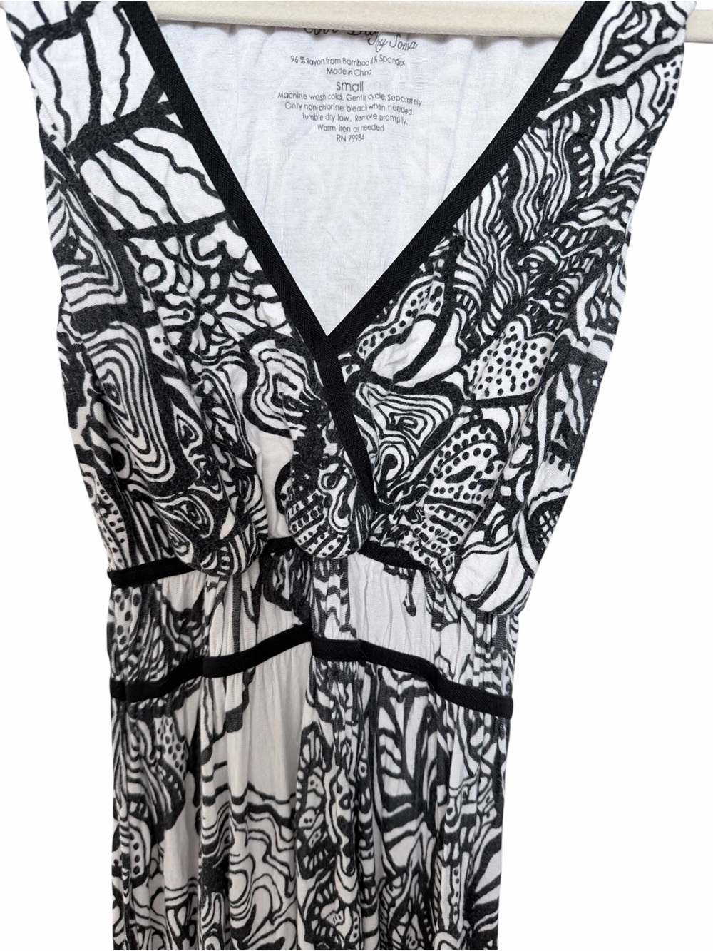 Soma Cool Days Black & White Abstract Floral Maxi Lounge Dress Small - Picture 3 of 6